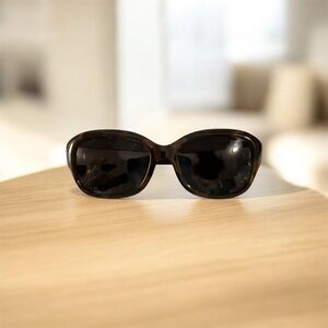 Foster Grant Oversized Tortoiseshell Sunglasses | Dark Lenses | Classic Chic